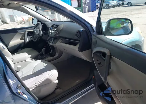 2010 Toyota Rav4 Limited z USA, uszkodzony, nr VIN JTMDF4DV9AD032758